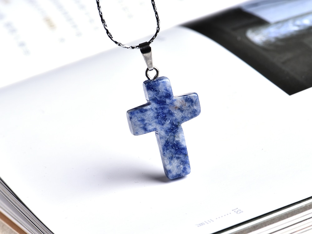 1PC Natural Crystal Mineral Ornament Cross Pendant Love and Redemption Fashion Couple Pendant Necklace Pendant DIY Gift Jewelry