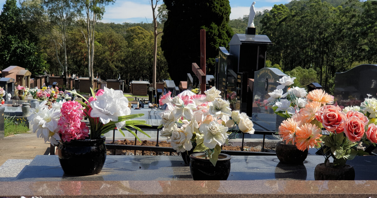 Benefits of Artificial Cemetery Flowers over Fresh Cemetery Flowers: A journal on the benefits of Artificial Flowers over fresh Cemetery Flowers.
